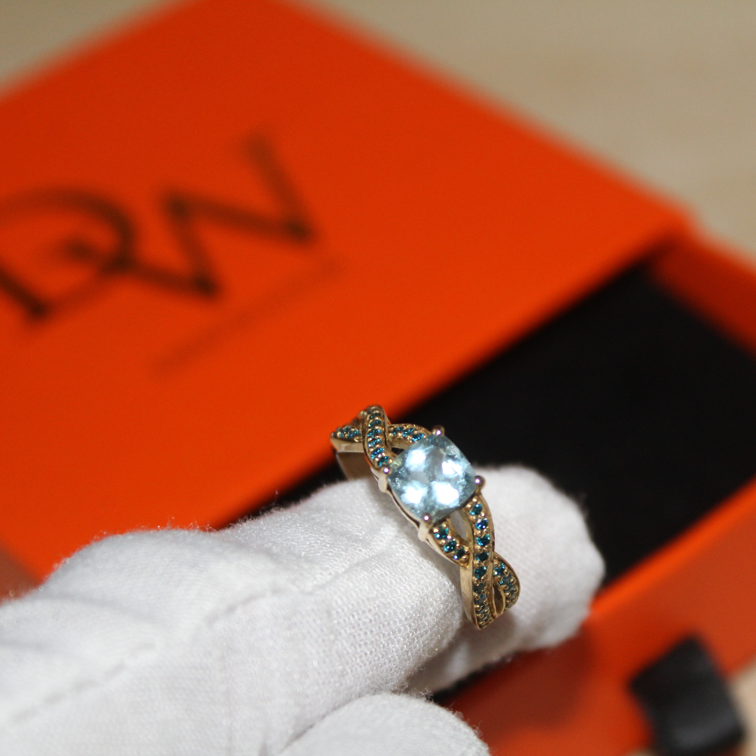 Solitaire Aquamarine 18 Ct Gold Diamond Infinity Ring