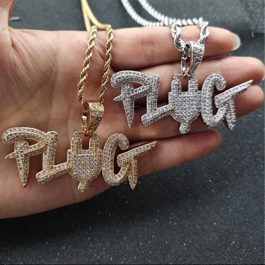 VVS Plug 🔌 Pendant