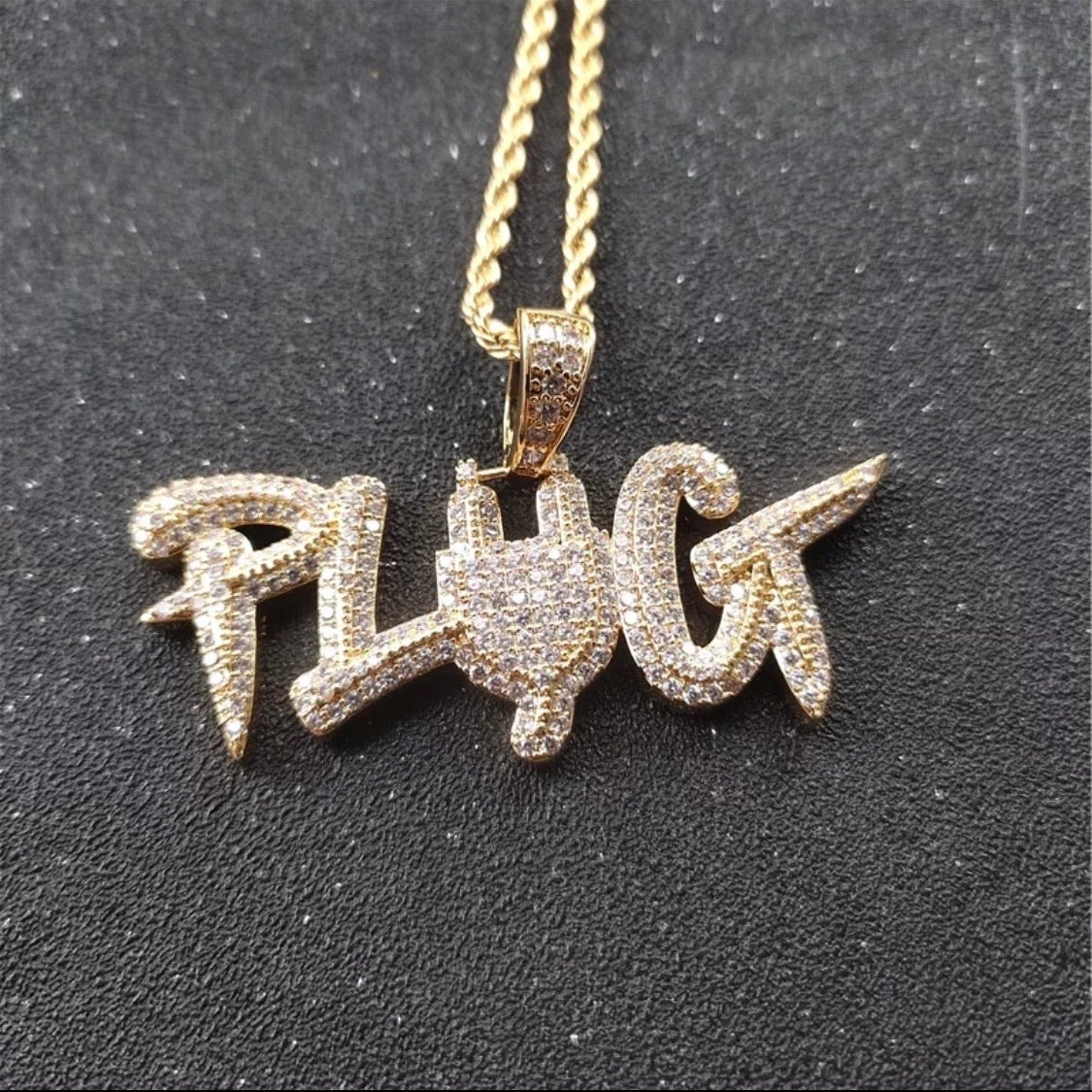 VVS Plug 🔌 Pendant