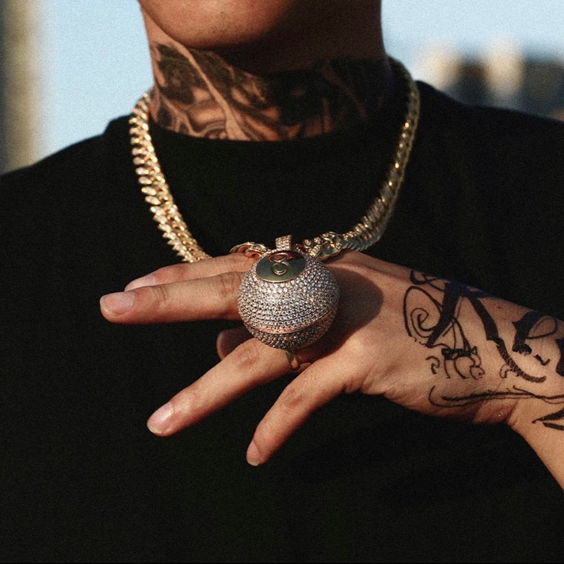 8 Ball Pendant 🎱